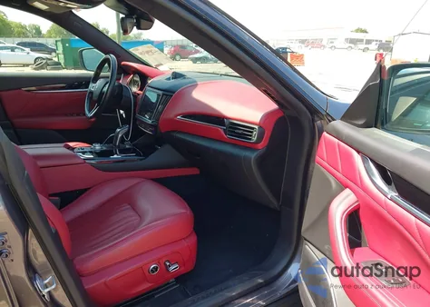 2022 Maserati Levante Modena from USA, damaged, VIN ZN661YUM3NX386476